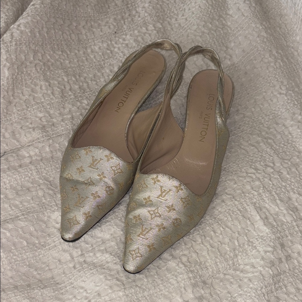Louis Vuitton Gold Sling back monogramDesign